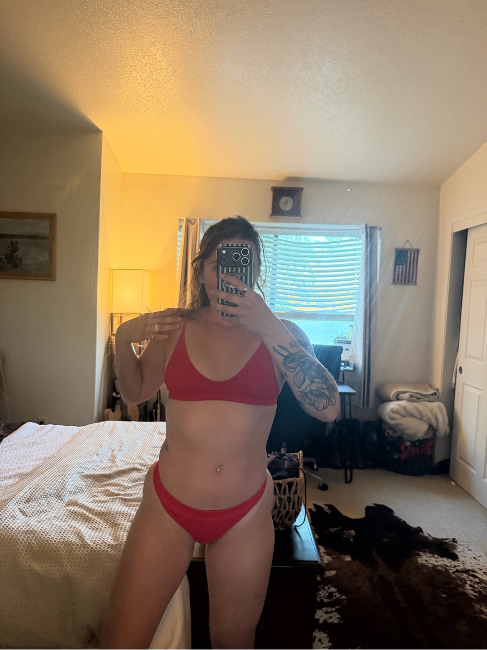 Red Bikini - Picture 5 of 6